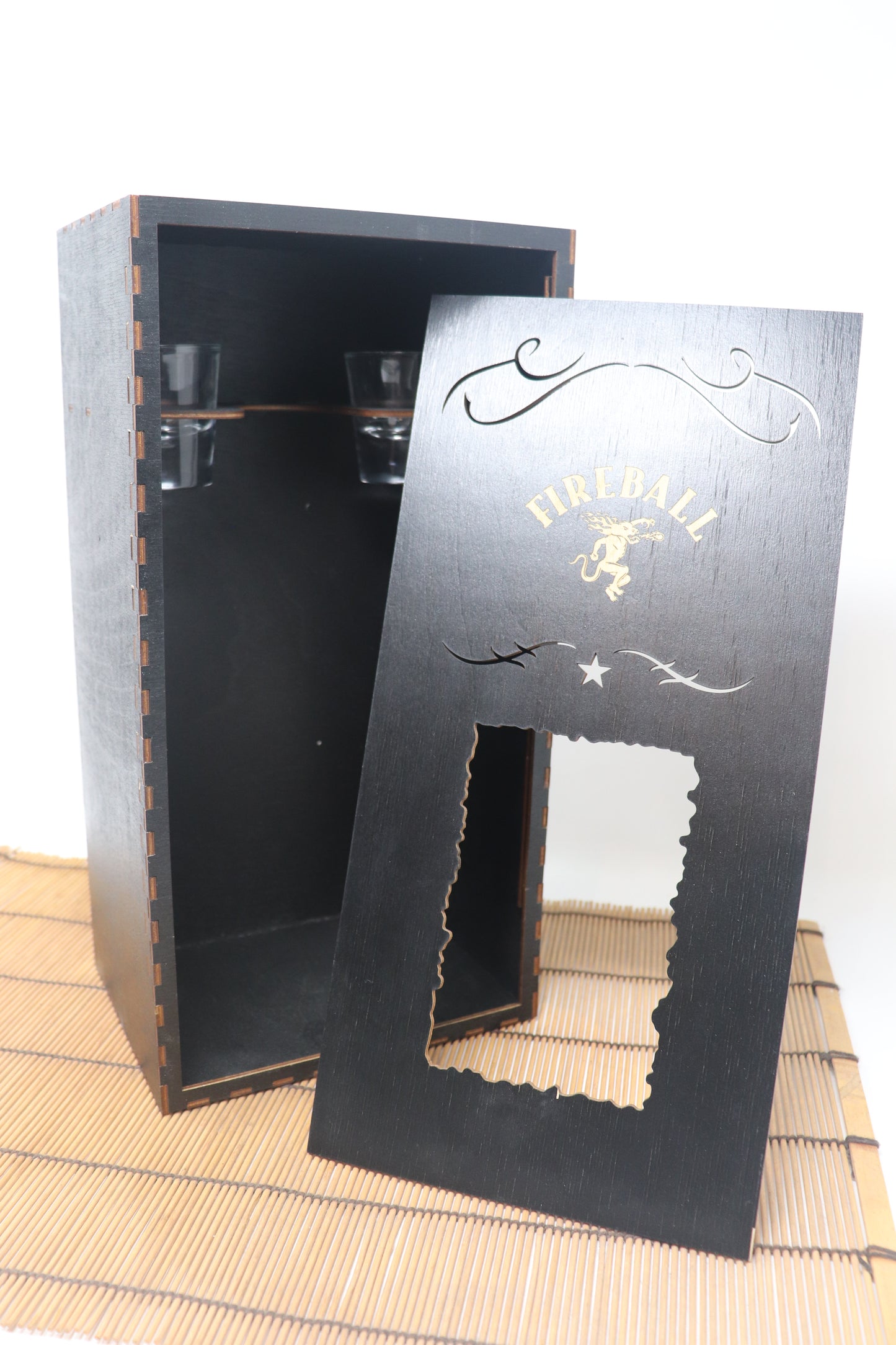 Whiskey Box 1.75L - Black, Handle Bottle