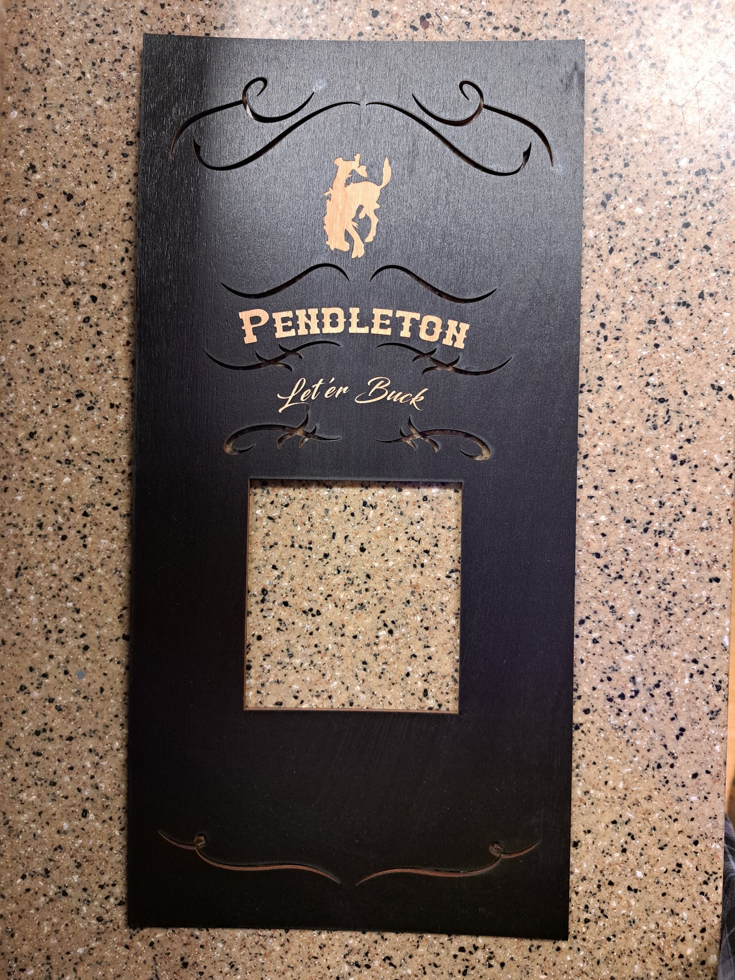 Whiskey Box 1.75L - Black, Handle Bottle