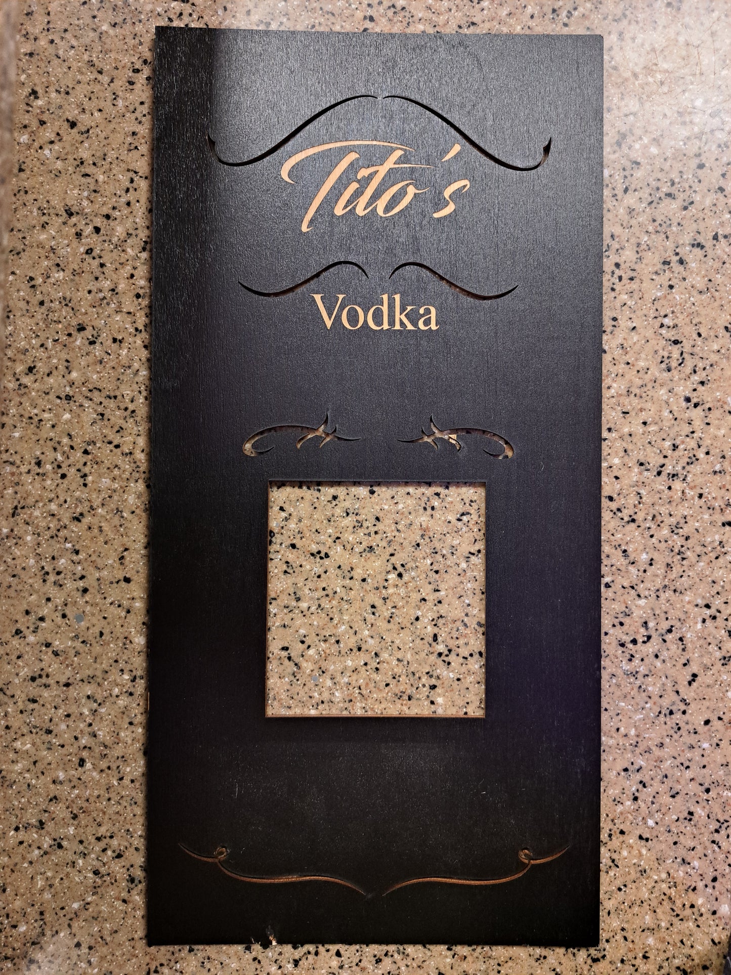 Whiskey Box 1.75L - Black, Handle Bottle